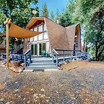 Cozy Cabin